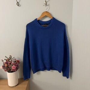 GAP Women's Classic Blue Crew Neck Sweater